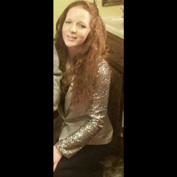 Meet your Posher, Casey - Picture 6 of 8